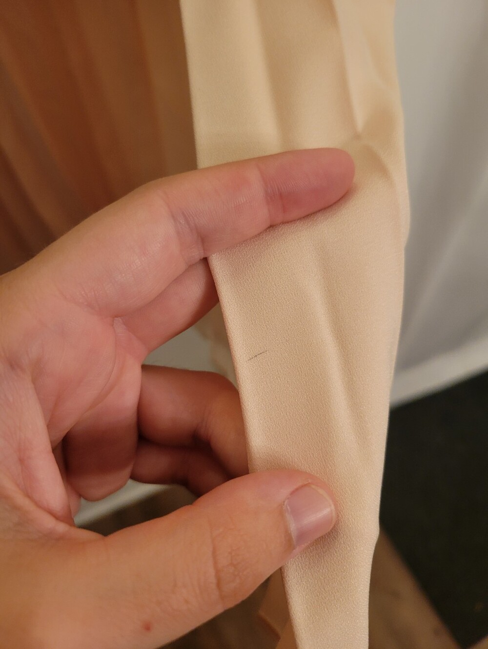 Women's Pleated Midi Skirt in Champagne READ - Picture 6 of 12